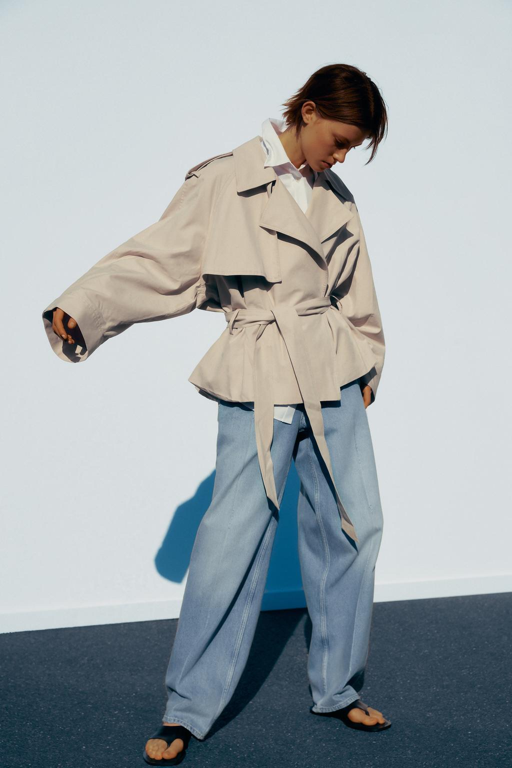 The Sloane Belted Short Trench