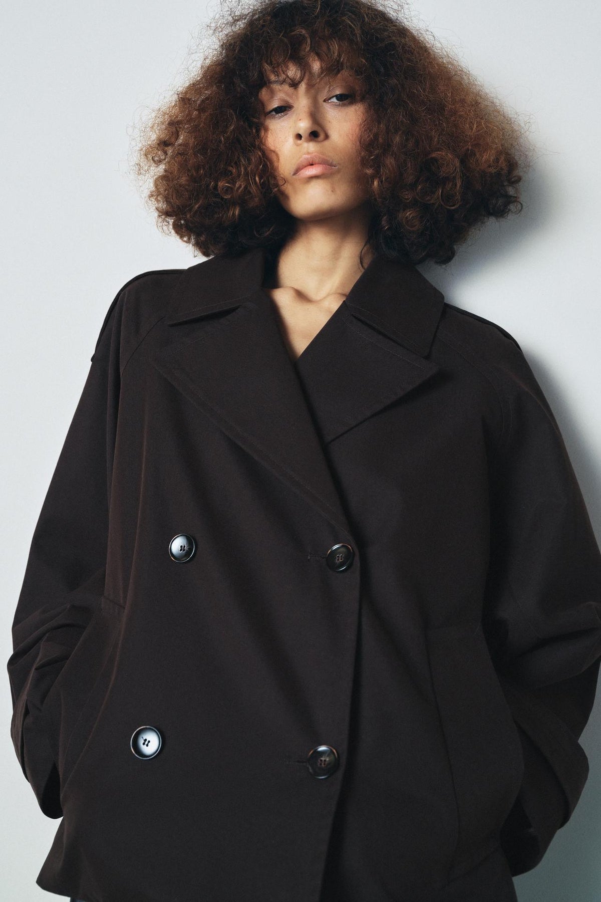 SHORT CHOCOLATE TRENCH
