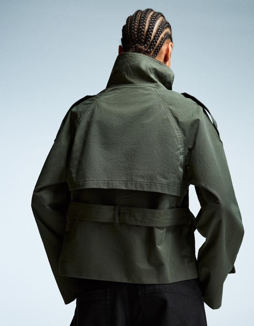 BUTTONED TRENCH COAT