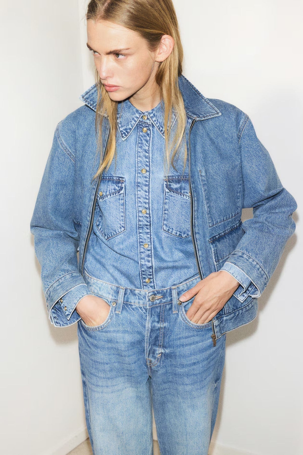 DENIM JACKET