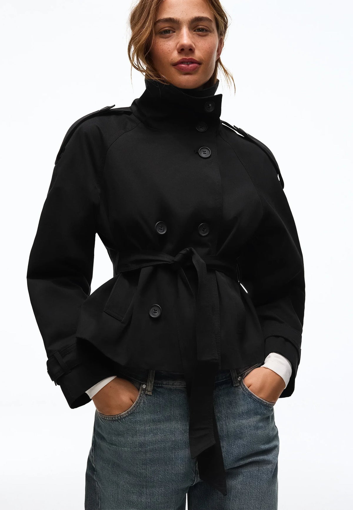 BUTTONED TRENCH COAT
