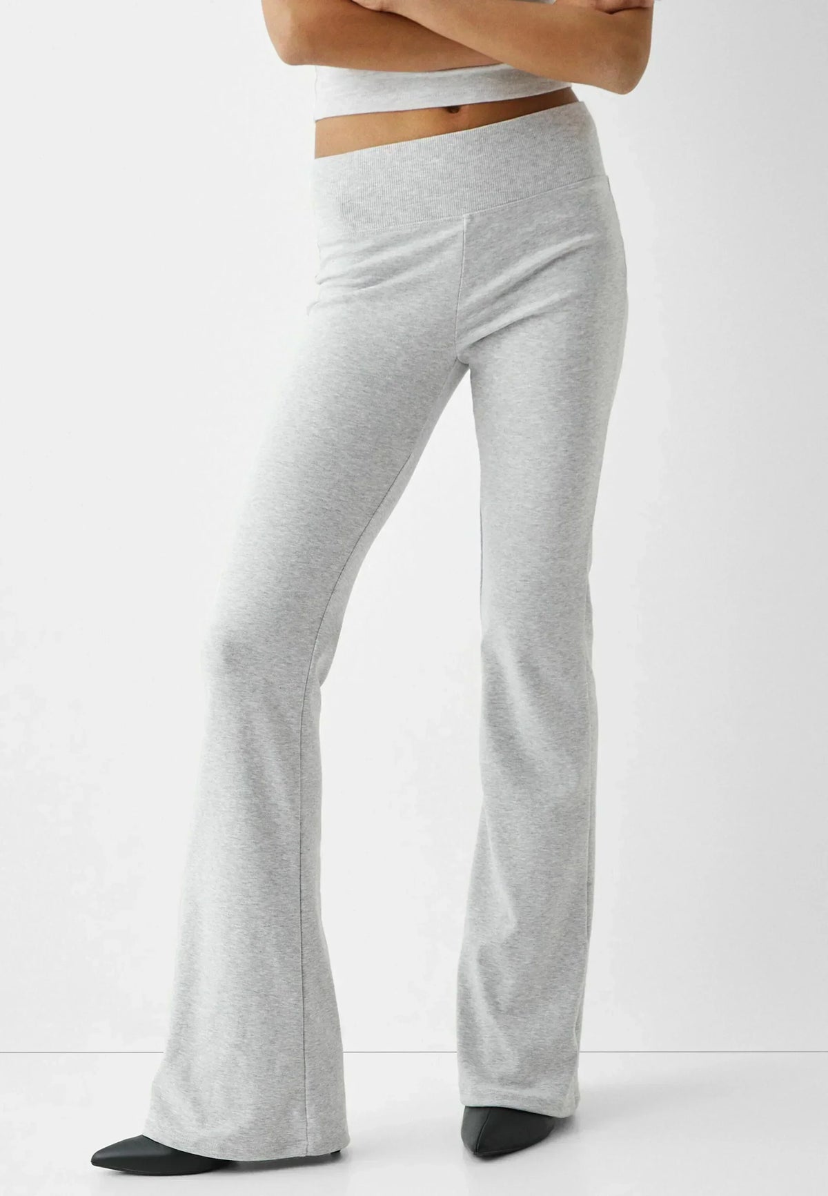 ESSENTIAL TWO-PIECE SET
