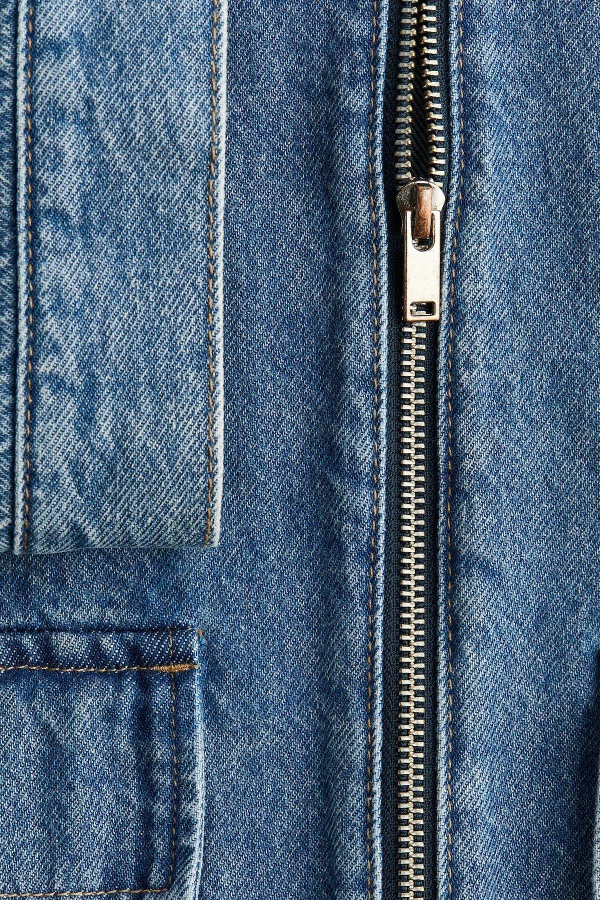 DENIM JACKET