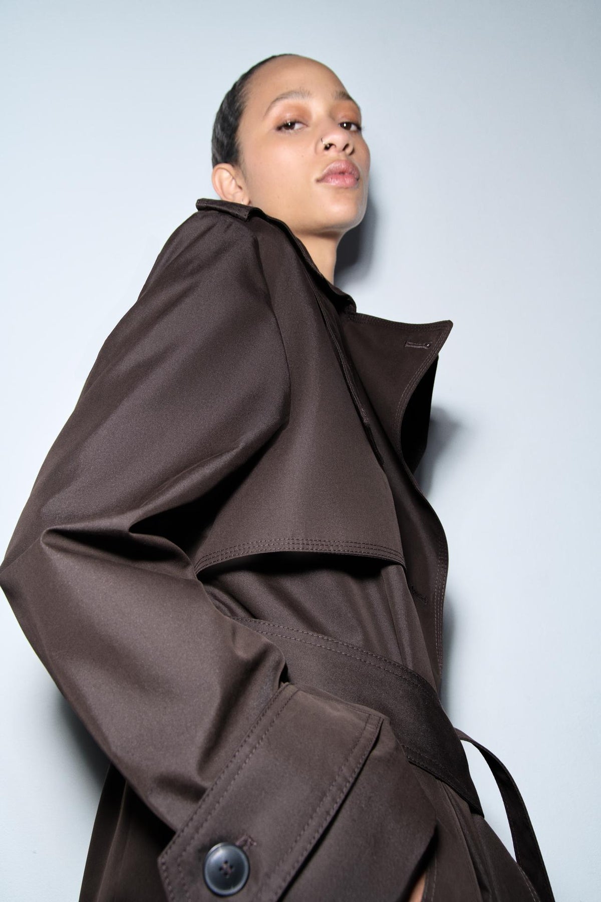 ESSENTIAL TRENCH COAT